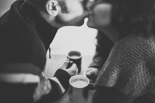 如何让一段感情长久：15种方法